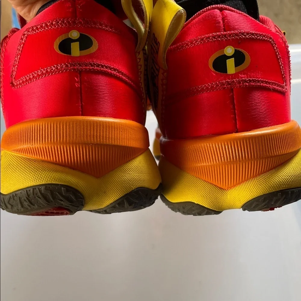 Adidas same 8 Kids Sneakers in Red and Yellow Disney Pixar Mr. incredible size 5
